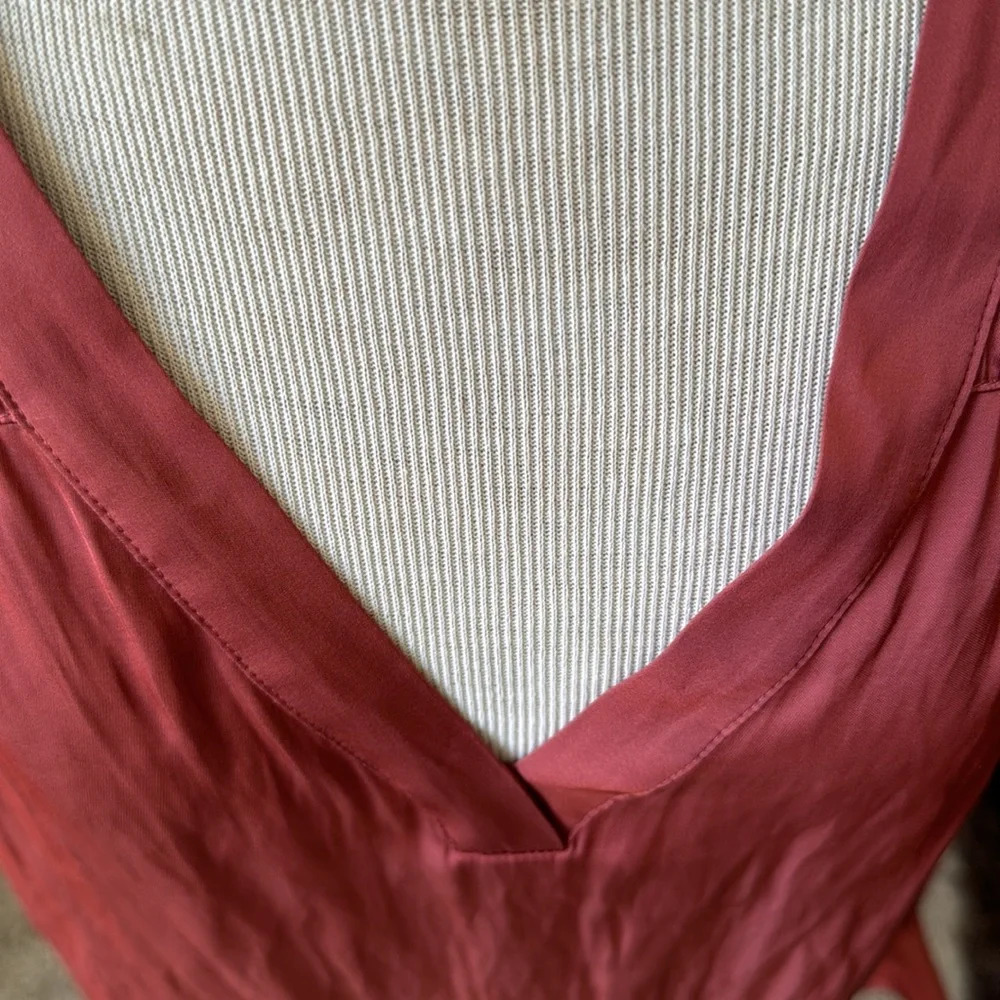 Express burnt orange v neck pullover blouse top size large - Picture 4 of 11